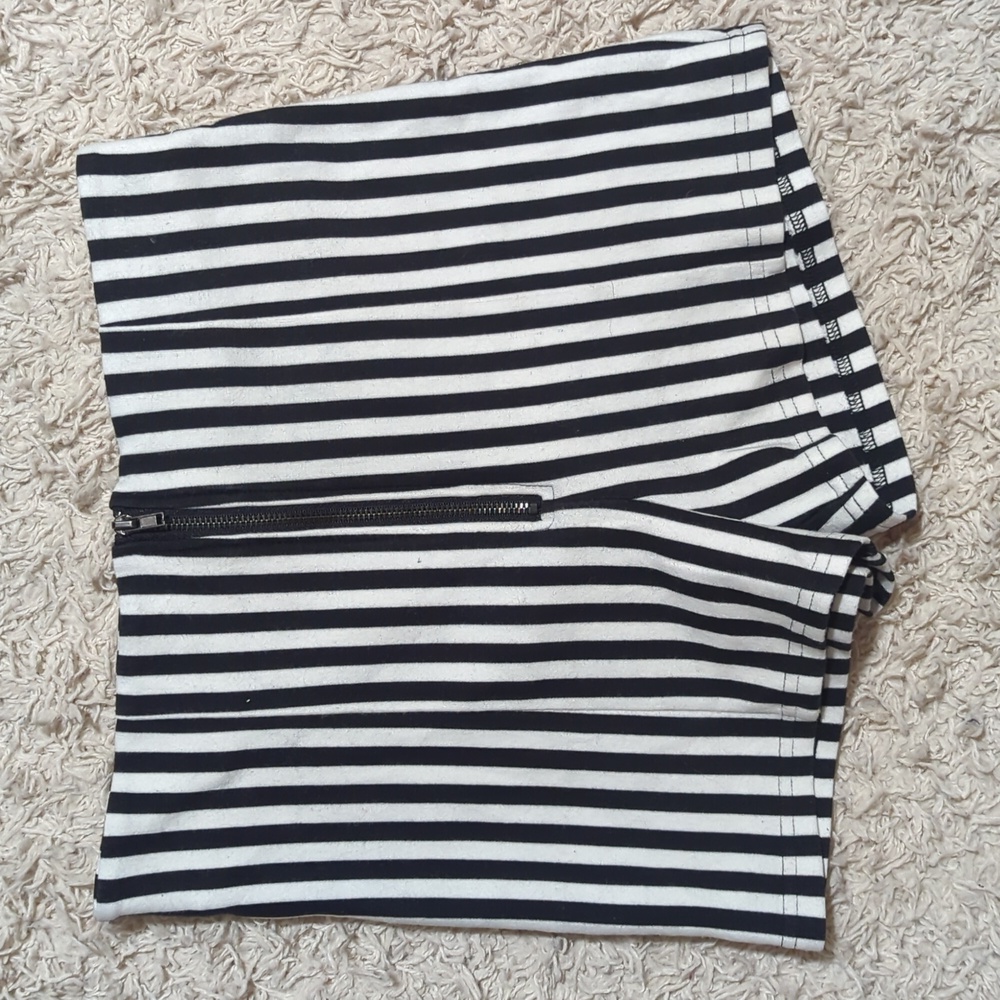 Striped mini shorts